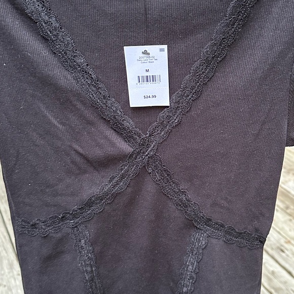 Cotton On Womens Daisy Lace Trim Tee size M - Picture 2 of 10